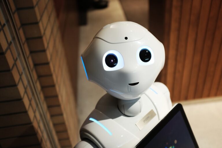 デザイン業の倒産が急増、2026年上半期40件 生成AIで内製化進む