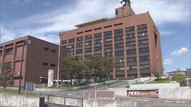 小学校講師・鈴木敬介容疑者を逮捕 米機関通報で児童ポルノ所持が発覚